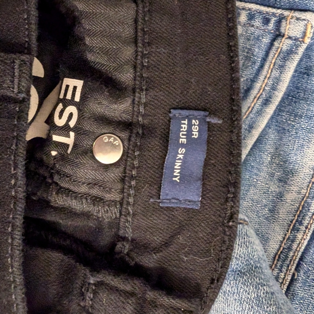 Gap True Skinny Jeans Women's size 29 short Stitching line detail - Picture 6 of 6